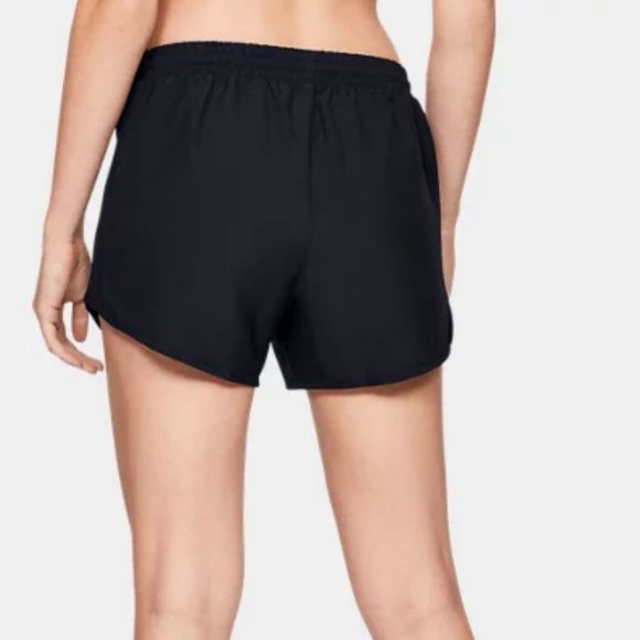 🌹 SALE 🌹 Under Armour Women's Speed Stride Shorts Black Size 1290872 001 - Picture 2 of 5
